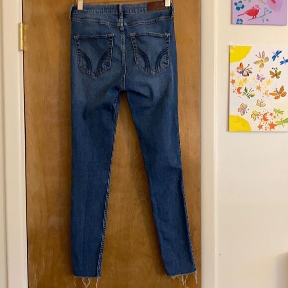 Hollister High Rise Super Skinny Distressed Denim - Picture 5 of 7
